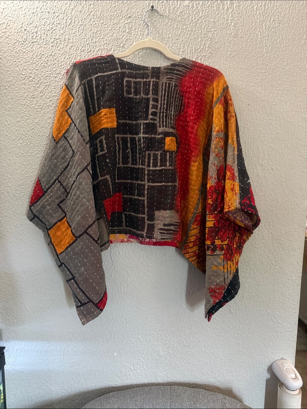 Upcycled Kantha Boho V-Neck Floral Patchwork cropped Tunic - Pink & Yellow - Picture 4 of 4